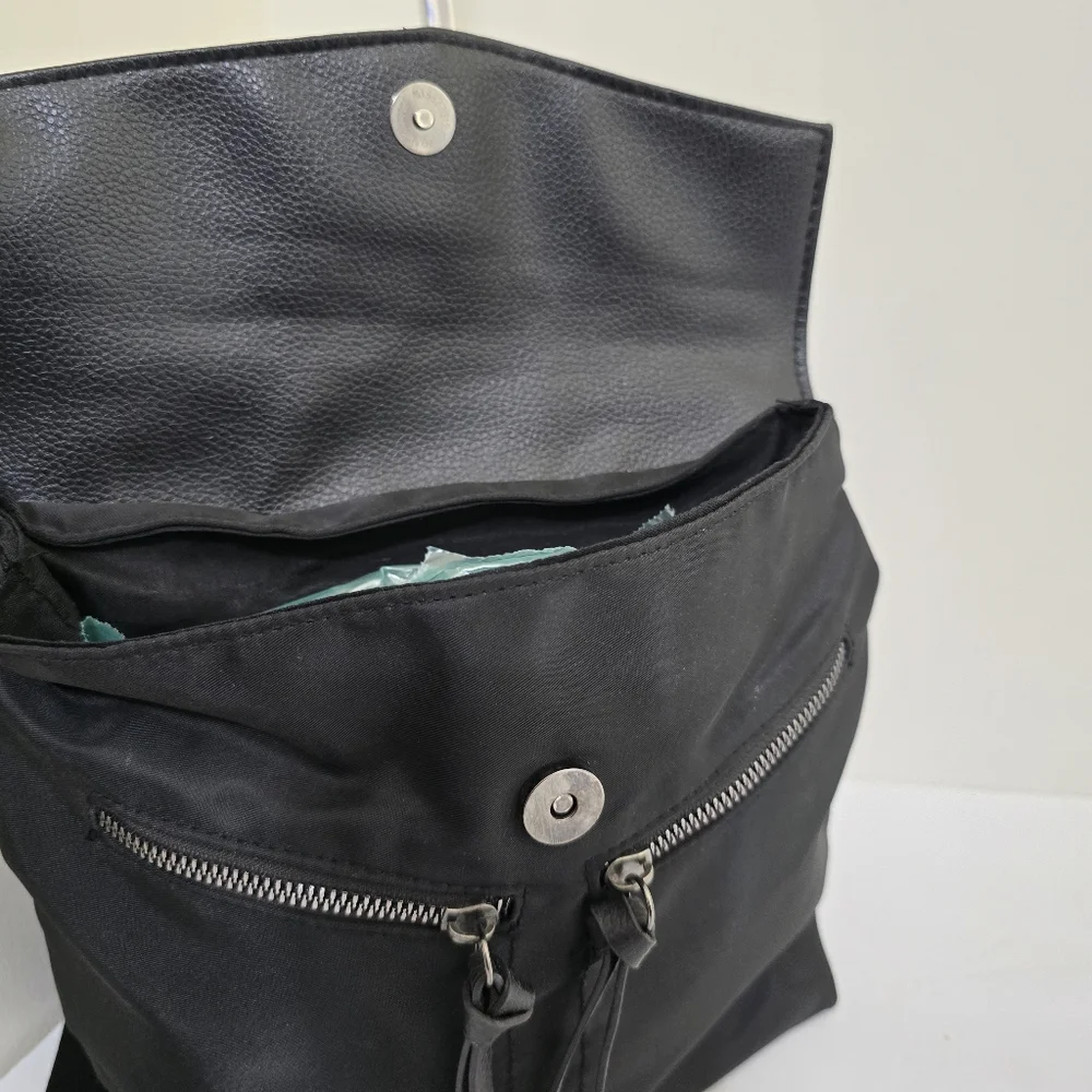 BOTKIER New York Mini Trigger Backpack Purse Faux Leather‎ Black Travel